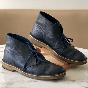 Clarks pebbled leather chukka boots